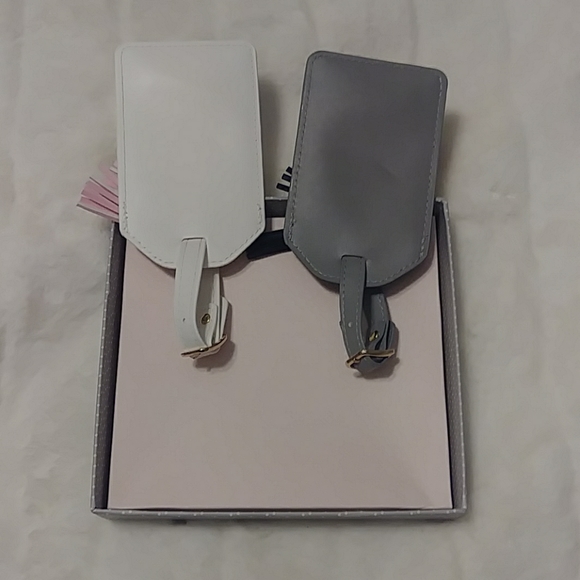 🎈 5/$25 Mr. & Mrs. Luggage tags - Picture 2 of 2